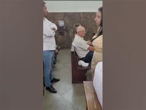 peituda casada|Marido flagra padre fazendo sexo com a mulher na igreja